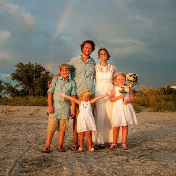 Meet your Posher, Heather - Picture 1 of 1